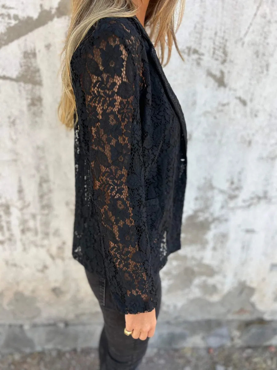 Naemi - Elegant Lace Blazer