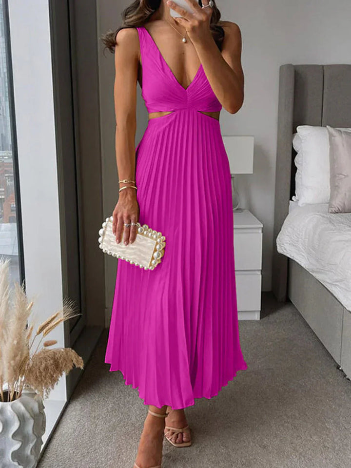 Zampia - Elegant Dress With Slit And Sculpted Waist