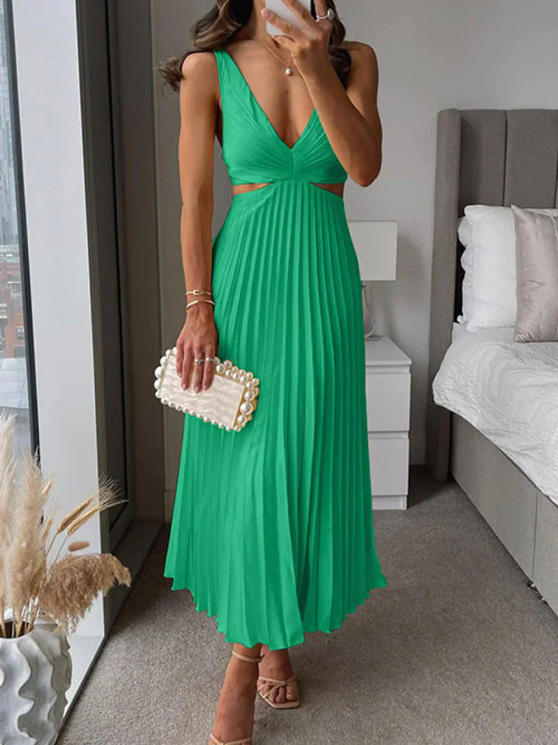 Zampia - Elegant Dress With Slit And Sculpted Waist