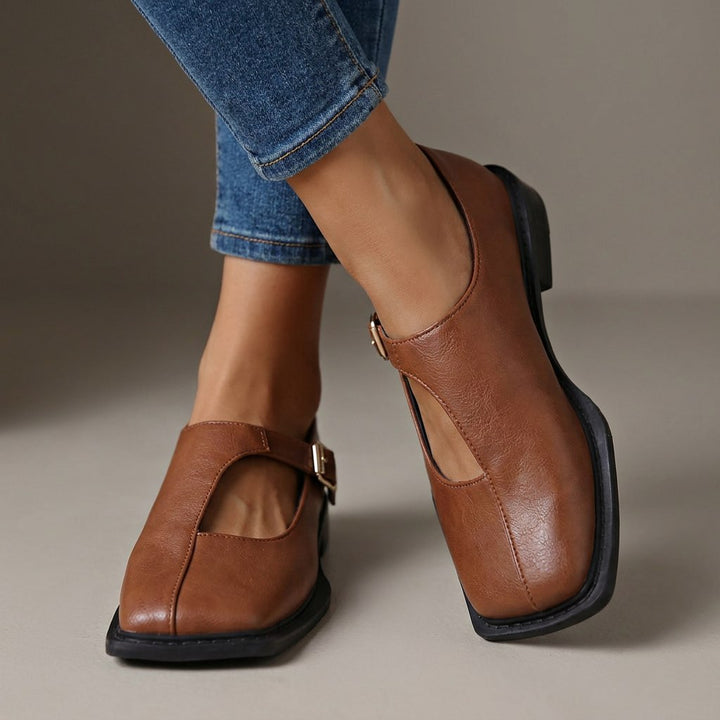 Alva - Vintage Buckle Strap Square Toe Shoes