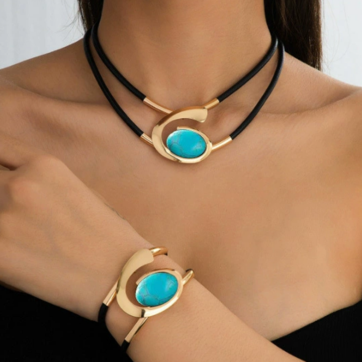Brisia - Vintage Boho Necklace And Bracelet Set
