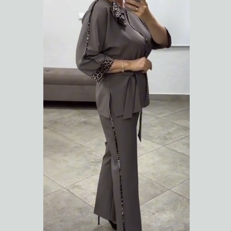 Ivanka - Elegant Two-Piece Set With Leopard Print