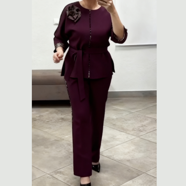 Ivanka - Elegant Two-Piece Set With Leopard Print