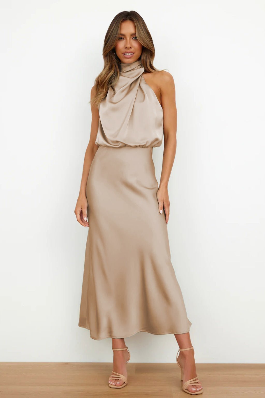 Aukje - Elegant Sleeveless Satin Maxi Dress